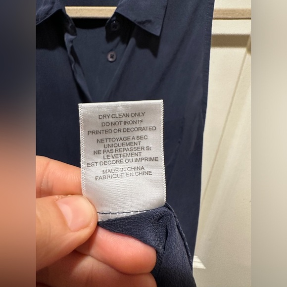 Equipment Femme Silk 100% Mina Dress in Navy  Revolve Style,size S - Picture 2 of 9